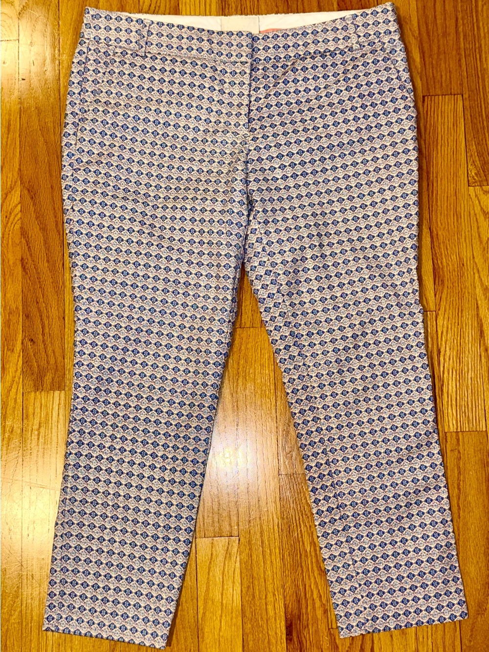 Mercer & Madison Cropped Patterned Blue & White Ankle Pants
